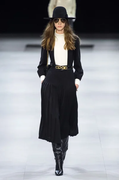 Look 23